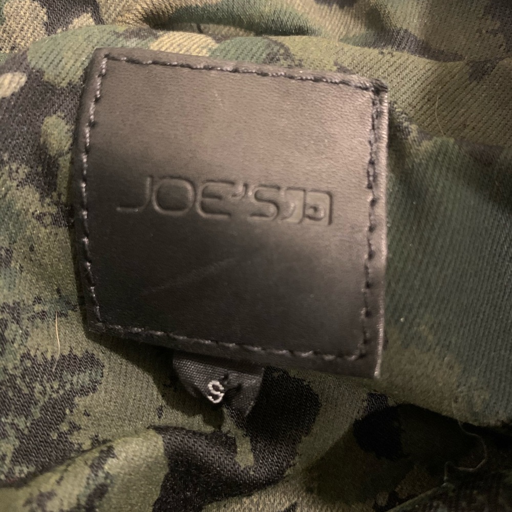Jacket 💚 - Picture 2 of 2